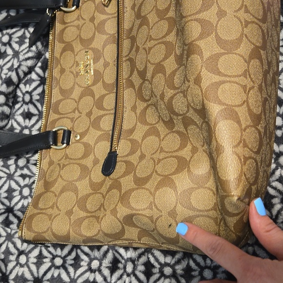 Coach shoulder bag like new - Picture 12 of 14